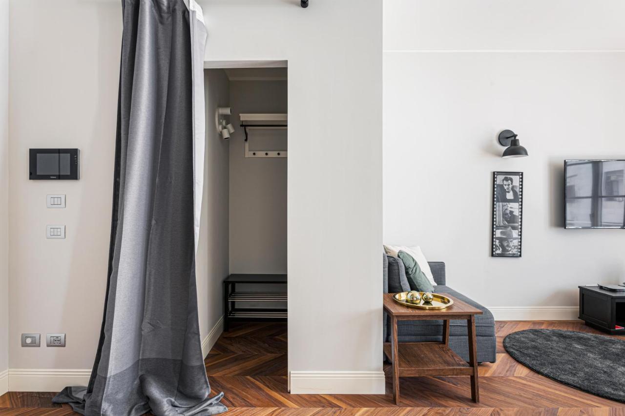 Wide And Bright Two Bedroom Apartment- Via Freguglia Milano Exteriör bild